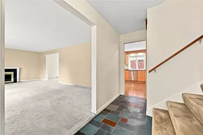 801 Linda Lane, Pittsburgh, PA 15243 - Photo 4
