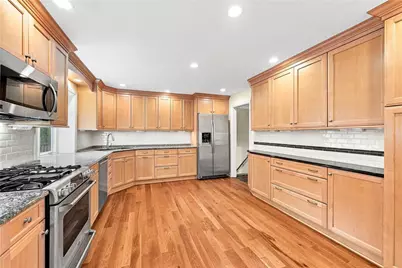 801 Linda Lane, Pittsburgh, PA 15243 - Photo 10