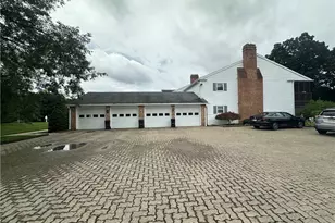 286 Windsor Ridge, Neshannock Township, PA 16105 - Photo 4
