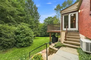 26 Newgate Rd, Kilbuck Twp, PA 15202 - Photo 4