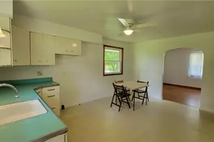 1390 N Ctr Ave, Somerset Township, PA 15501 - Photo 12