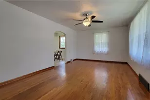 1390 N Ctr Ave, Somerset Township, PA 15501 - Photo 6