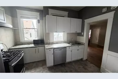 2 Lelia St, Pittsburgh, PA 15211 - Photo 4