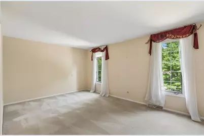 330 Woodbridge Drive, Ross Twp, PA 15237 - Photo 28