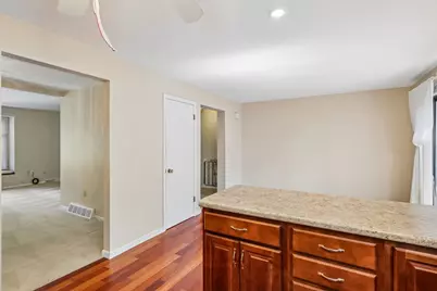 330 Woodbridge Drive, Ross Twp, PA 15237 - Photo 12