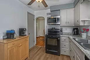 200 Davies St, Lower Burrell, PA 15068 - Photo 8