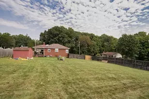 200 Davies St, Lower Burrell, PA 15068 - Photo 2
