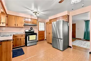 3020 Mintwood Dr, Lower Burrell, PA 15068 - Photo 4