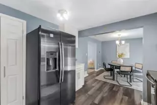 1033 Maripat Dr, South Park, PA 15129 - Photo 14
