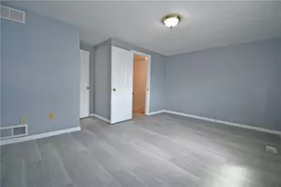 107 Old Village Ln, Bethel Park, PA 15102 - Photo 14