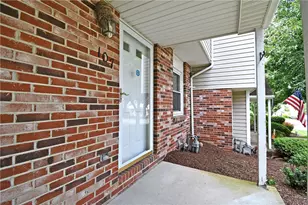 107 Old Village Ln, Bethel Park, PA 15102 - Photo 2