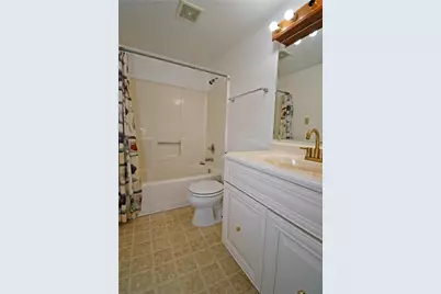 107 Old Village Ln, Bethel Park, PA 15102 - Photo 20
