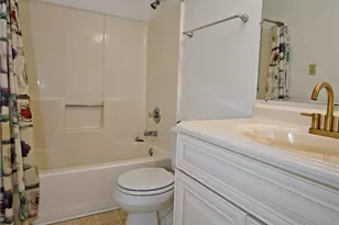 107 Old Village Ln, Bethel Park, PA 15102 - Photo 20