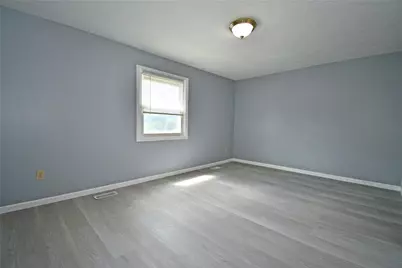 107 Old Village Ln, Bethel Park, PA 15102 - Photo 16