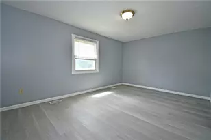 107 Old Village Ln, Bethel Park, PA 15102 - Photo 16