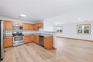 685 Theresa Ave, Hermitage, PA 16148 - Photo 14