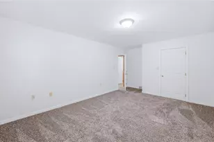 685 Theresa Ave, Hermitage, PA 16148 - Photo 18
