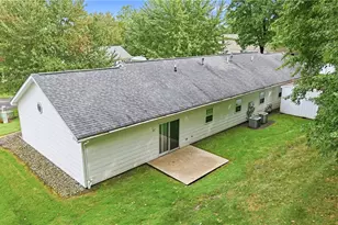 685 Theresa Ave, Hermitage, PA 16148 - Photo 34