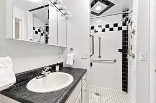 237 Woodridge Dr, Green Tree, PA 15106 - Photo 20