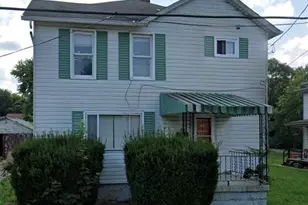 20 Lawn Ave Rear, Uniontown, PA 15401 - Photo 2