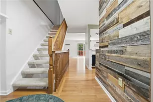 5232 Mallard Dr, Hampton, PA 15044 - Photo 2