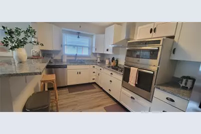 92 Pennsylvania Ave #92, Oakmont, PA 15139 - Photo 4