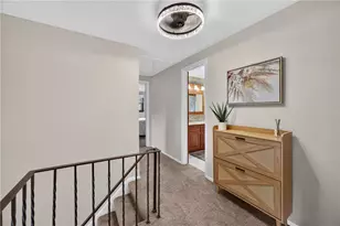 1024 Surrey Woods Rd, Bethel Park, PA 15102 - Photo 20