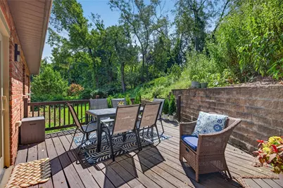 1024 Surrey Woods Rd, Bethel Park, PA 15102 - Photo 40