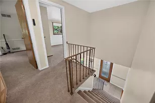 1024 Surrey Woods Rd, Bethel Park, PA 15102 - Photo 18