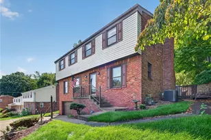 1024 Surrey Woods Rd, Bethel Park, PA 15102 - Photo 2