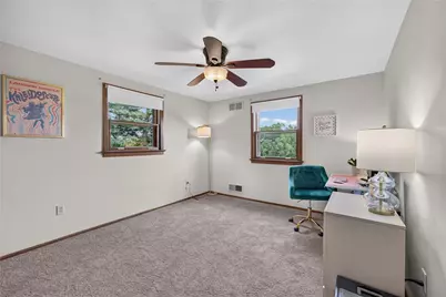 1024 Surrey Woods Rd, Bethel Park, PA 15102 - Photo 28