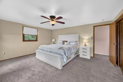 1024 Surrey Woods Rd, Bethel Park, PA 15102 - Photo 22