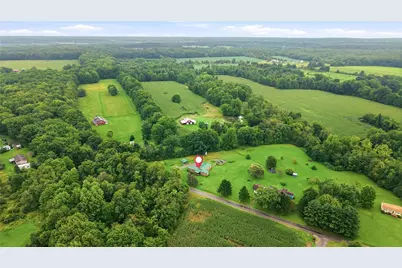 330 Fullingmill Rd, Jefferson Township, PA 16137 - Photo 4