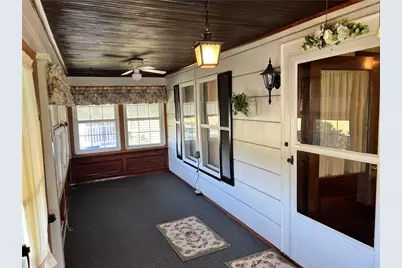 10 Leet Ave, Greenville Boro, PA 16125 - Photo 2