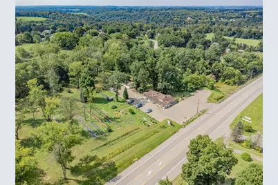 781 New Castle Rd, Franklin Township, PA 16001 - Photo 12