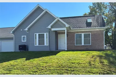 337 Kittery Ridge Dr #A, Shenango Township, PA 16101 - Photo 2