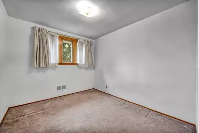 4557 Mapledale Dr, Homestead, PA 15120 - Photo 14