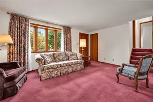 4557 Mapledale Dr, Homestead, PA 15120 - Photo 2