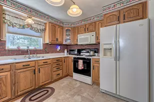 1678 Bernice Dr, North Huntingdon, PA 15642 - Photo 8