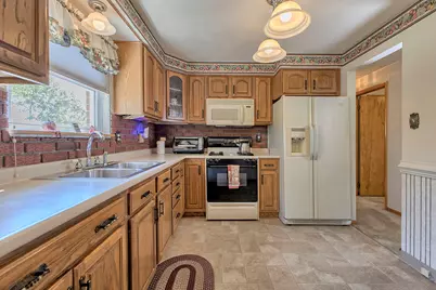 1678 Bernice Drive, North Huntingdon, PA 15642 - Photo 4