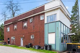 3204 Versailles Ave, McKeesport, PA 15132 - Photo 4