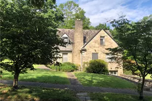 51 Linden Pl, Uniontown, PA 15401 - Photo 1