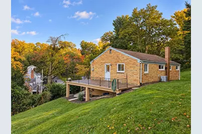 2007 Hillcrest St, Bethel Park, PA 15102 - Photo 8