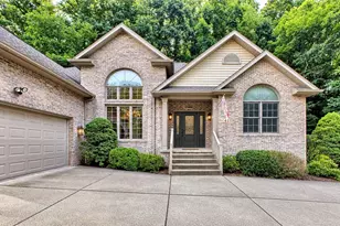 41 Brookdale Dr, Hempfield Township, PA 15601 - Photo 1