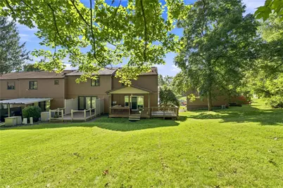 130 Freedom Dr, Bridgeville, PA 15017 - Photo 24