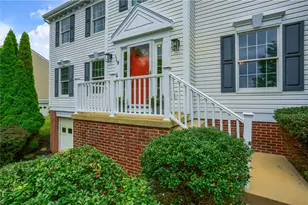 119 Cherrydale Ct, Ohio Township, PA 15237 - Photo 2
