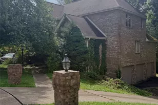 115 Havenwood Dr, Cranberry Township, PA 16066 - Photo 1