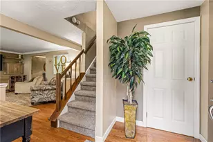 1364 Hillsdale Dr, Monroeville, PA 15146 - Photo 6