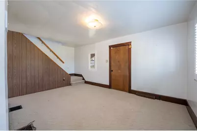 511 Lewis Ave, Jeannette, PA 15644 - Photo 10