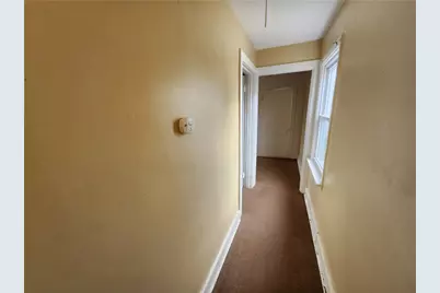 706 Holland St, Vandergrift, PA 15690 - Photo 16